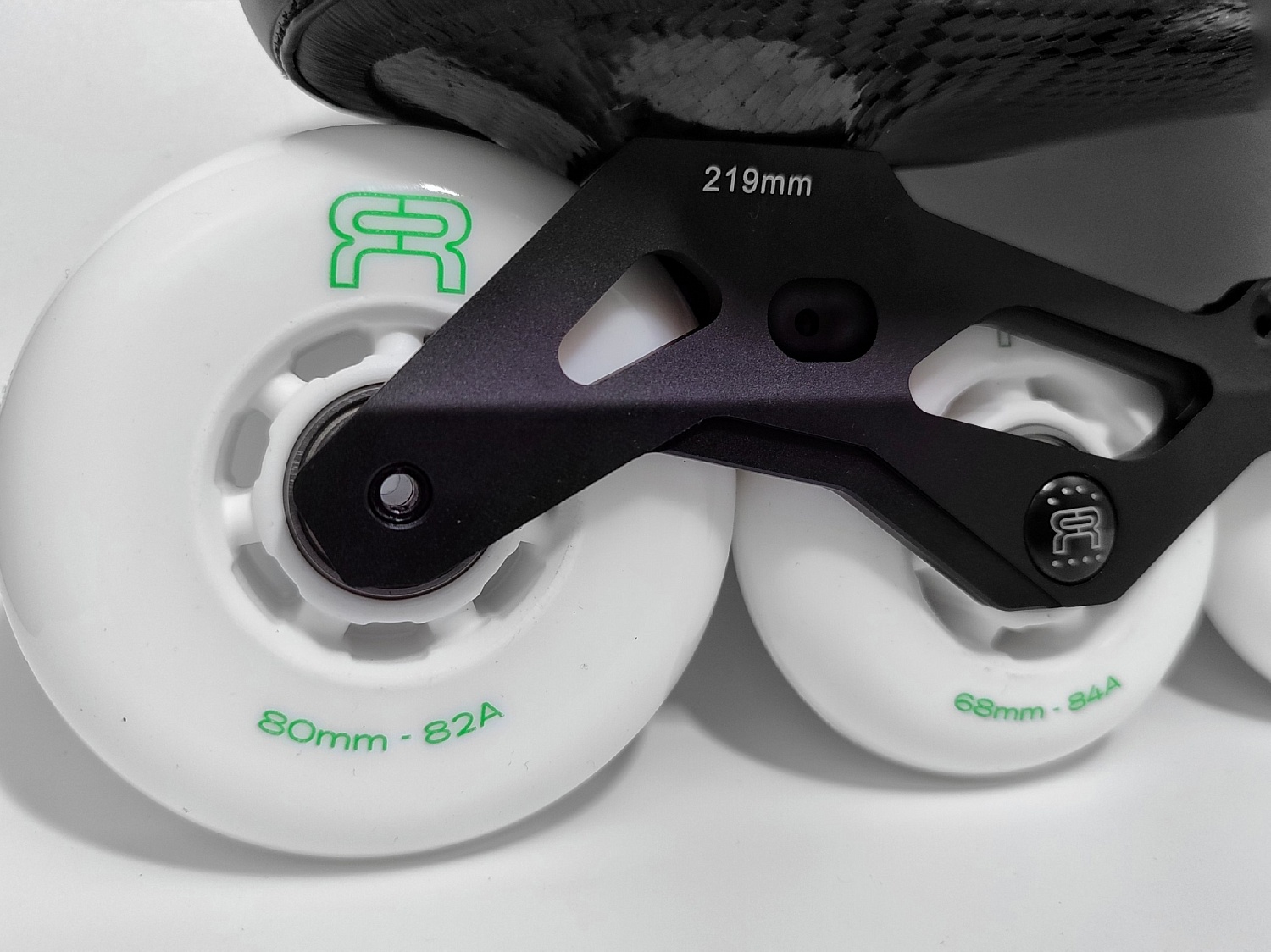 НОВИНКА от FR SKATES в сегменте фристайл-слалома!